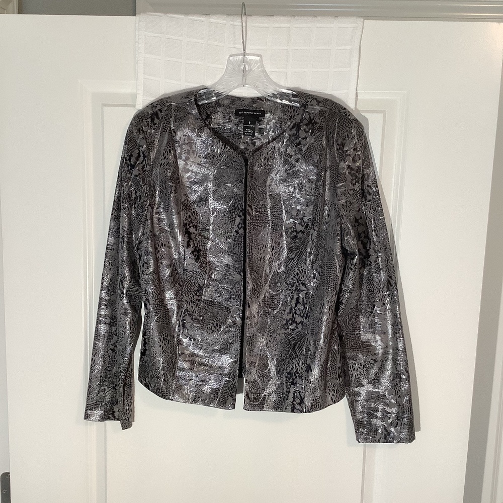 Courtenay Ladies Open Front Blazer Metallic Gray Size 8